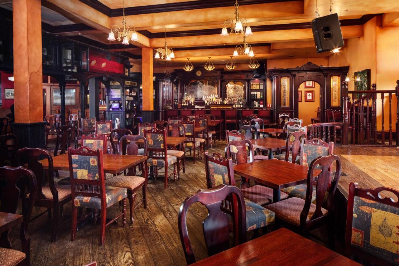 Irish Cottage Inn & Suites Галена Екстериор снимка