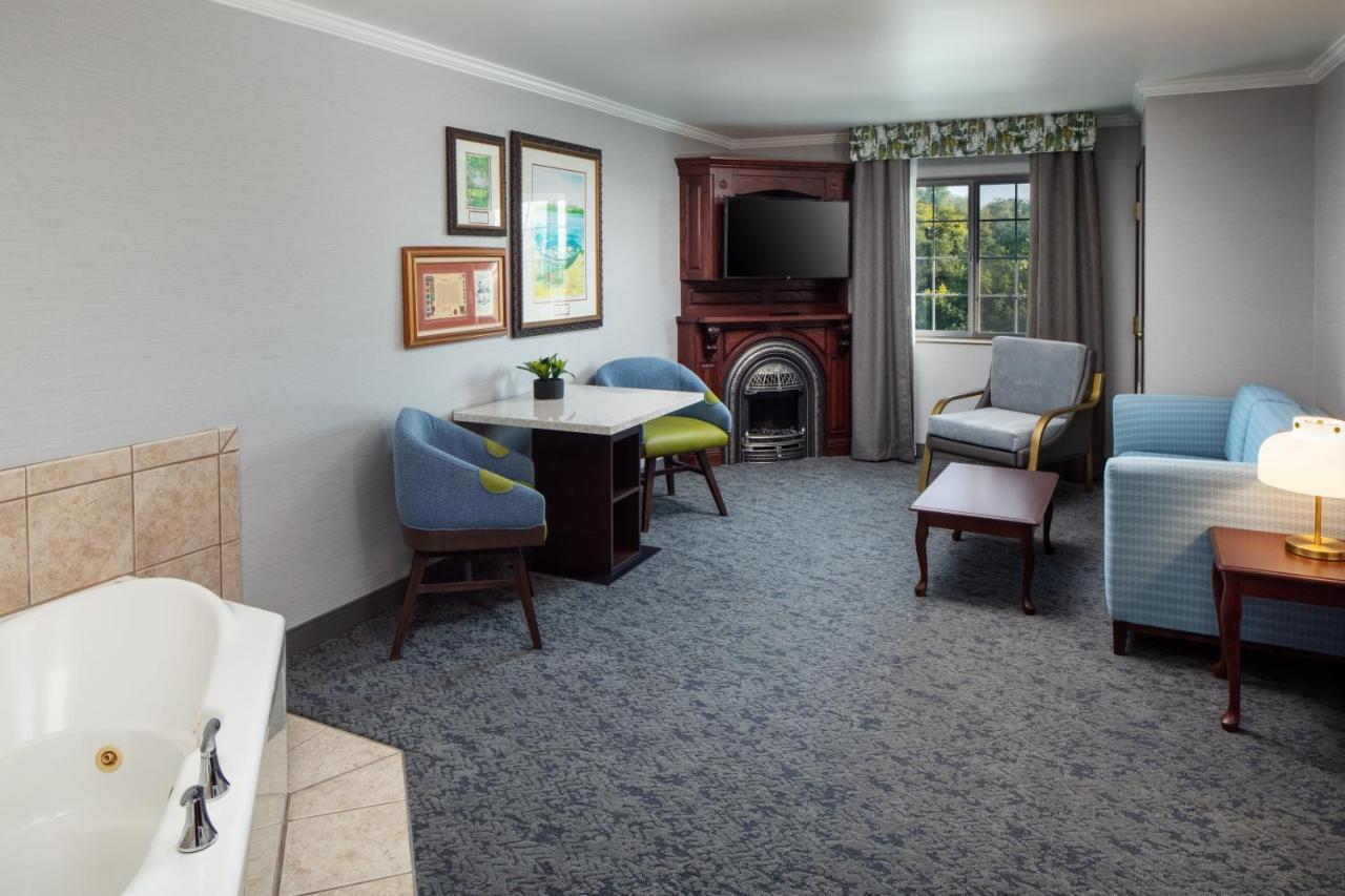 Irish Cottage Inn & Suites Галена Екстериор снимка