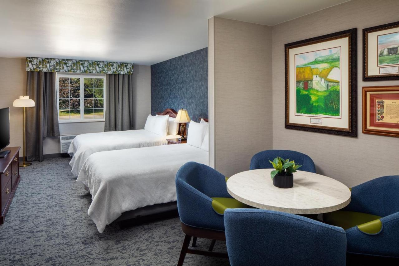 Irish Cottage Inn & Suites Галена Екстериор снимка