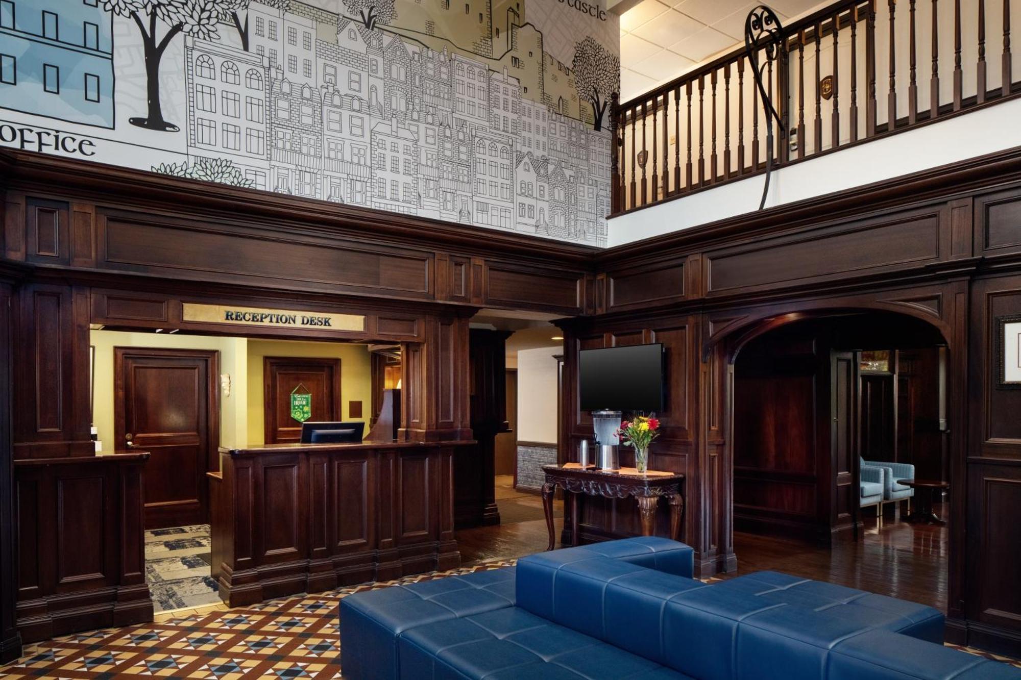 Irish Cottage Inn & Suites Галена Екстериор снимка